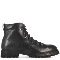 Anfibio In Pelle Colore Nero Con Allacciatura E Suola In Gomma Vibram
