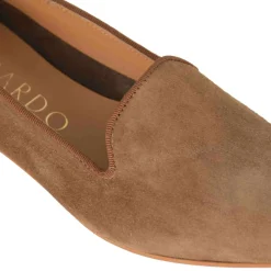 Ballerina A Punta Da Donna In Pelle Scamosciata Colore Marrone