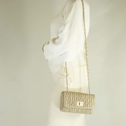 Borsetta Da Donna In Pelle Colore Beige Con Tracolla Gioiello