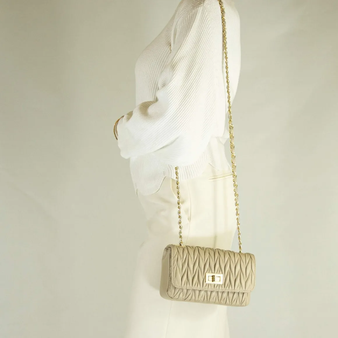 Borsetta Da Donna In Pelle Colore Beige Con Tracolla Gioiello