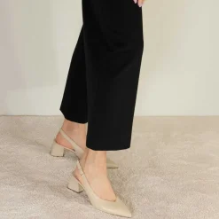 Décolleté Slingback Da Donna In Pelle Colore Beige Con Tacco Medio