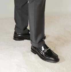 Mocassino Con Morsetto Da Uomo In Pelle Lucida Colore Nero