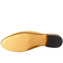 Sabot Da Donna In Pelle Scamosciata Marrone Chiaro Con Fibbia Oro