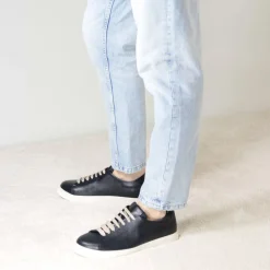 Sneaker Classica Da Uomo In Pelle Colore Blu